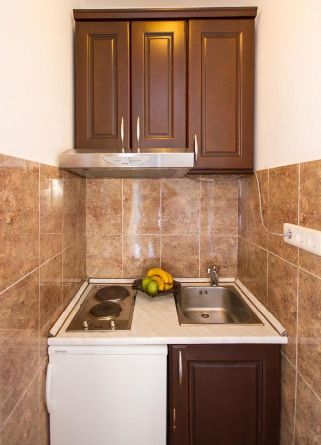 Apartmani Mina Херцег Нови Екстериор снимка
