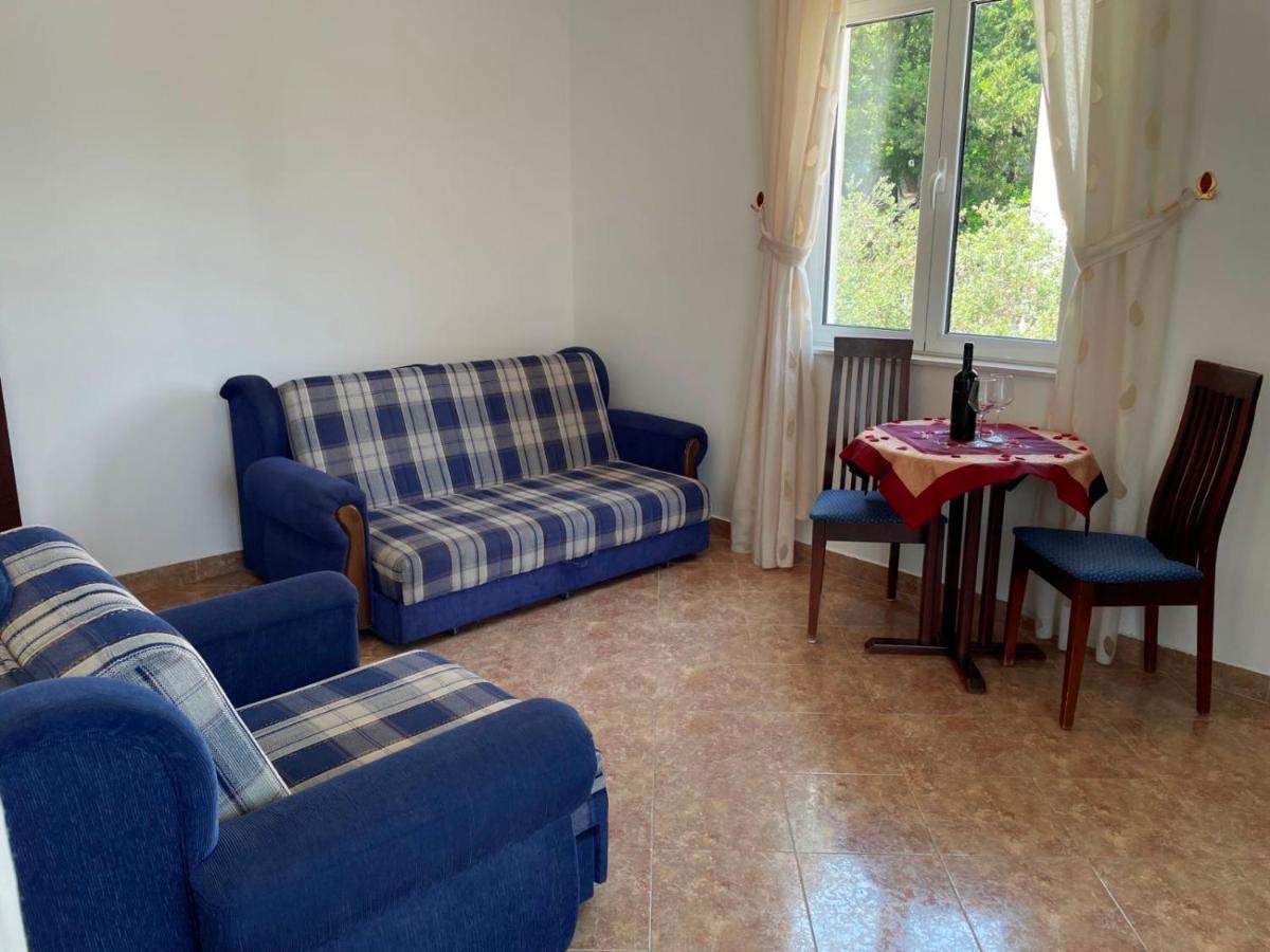 Apartmani Mina Херцег Нови Екстериор снимка