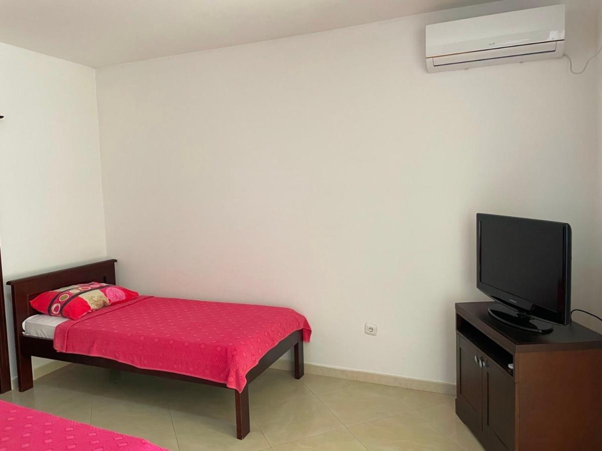 Apartmani Mina Херцег Нови Екстериор снимка