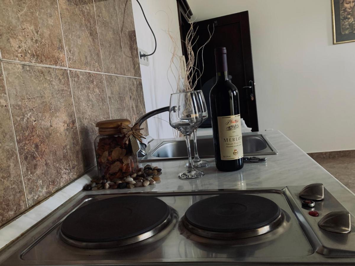 Apartmani Mina Херцег Нови Екстериор снимка