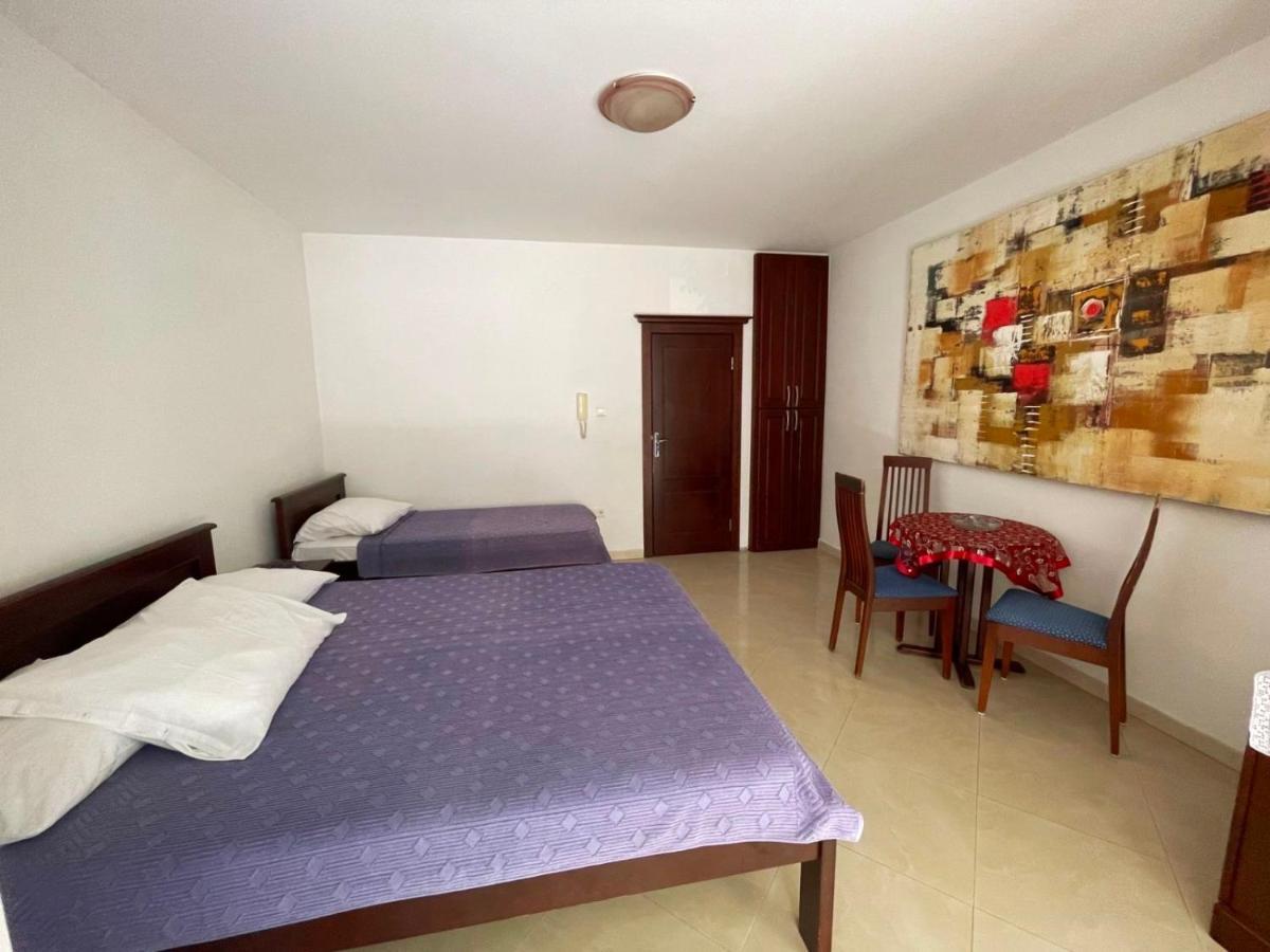 Apartmani Mina Херцег Нови Екстериор снимка